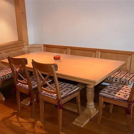 Schonried Sleeps 6 Wifi Apartment *